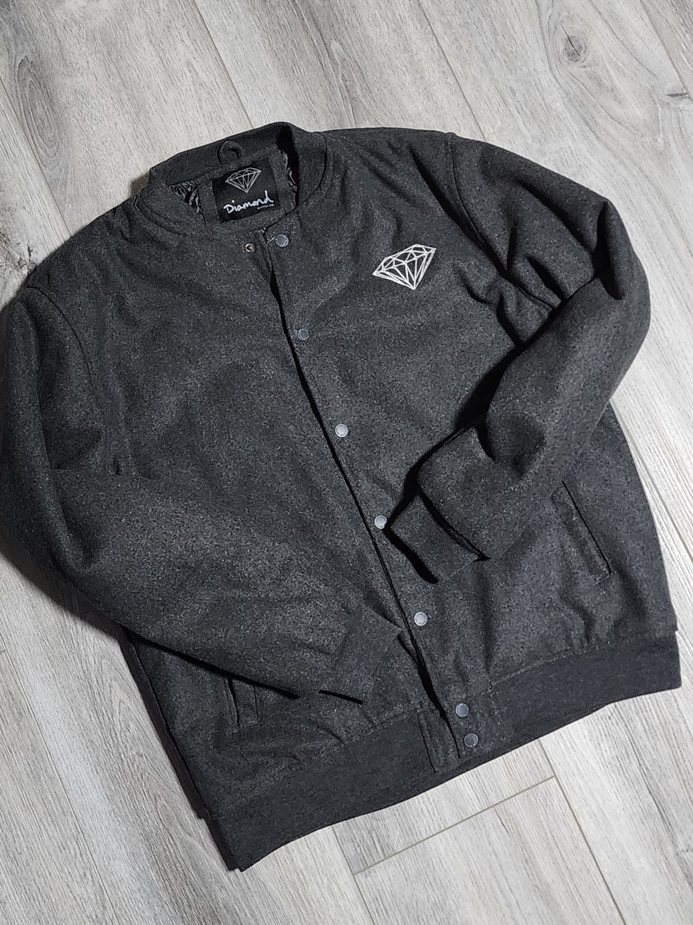 NWOT Diamond Dark Grey Varsity Style Bomber Jacket Mens Size Medium